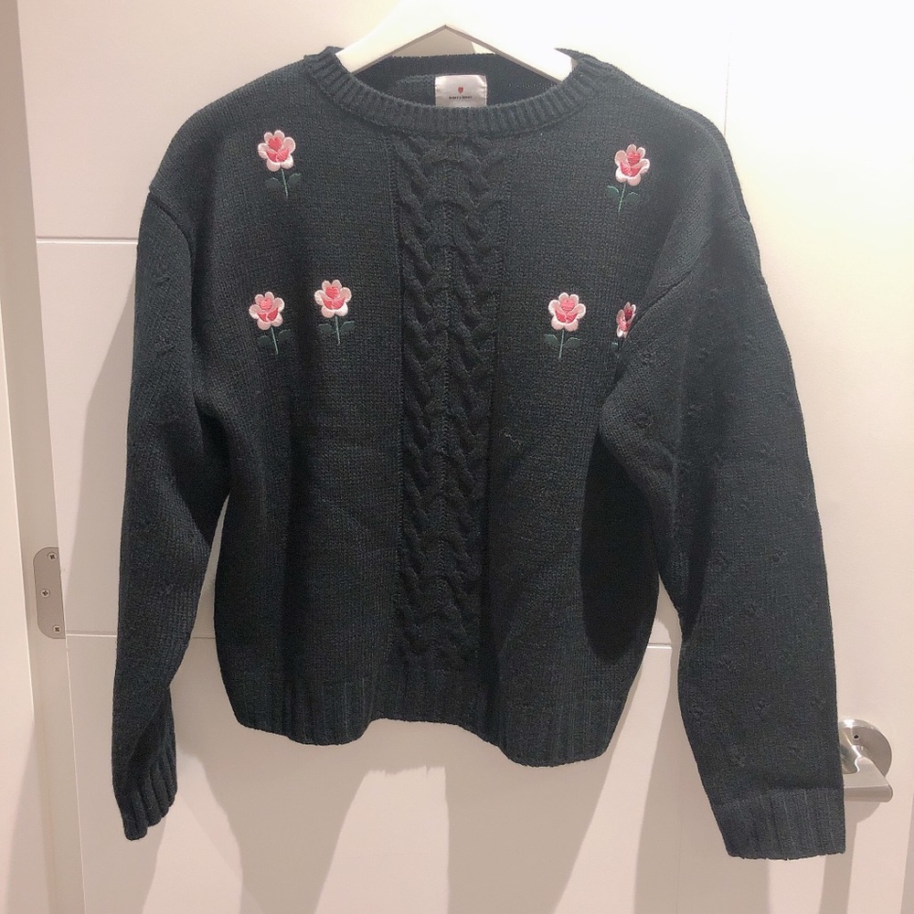 New Black sweater